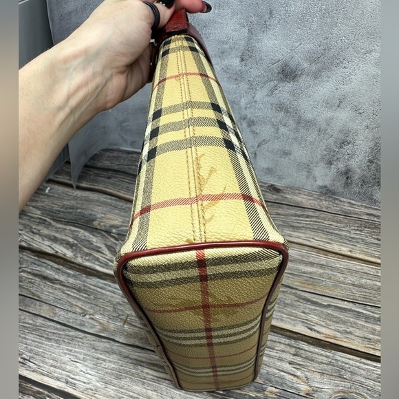 BURBERRY Y2K Nova Check Shoulder Bag PVC Leather Beige Red​ - Picture 10 of 15